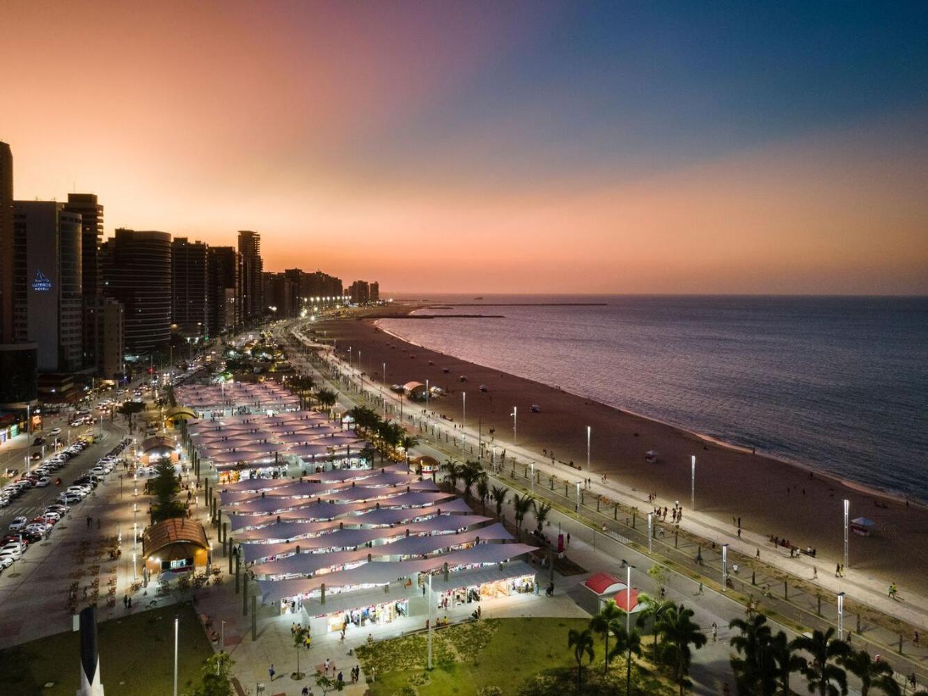 Апарт отель Via Venetto - Vista Mar Форталеза Экстерьер фото
